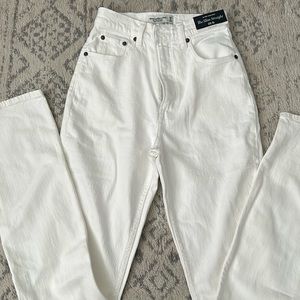 Ultra high rise slim Straight curve love NWT 25L